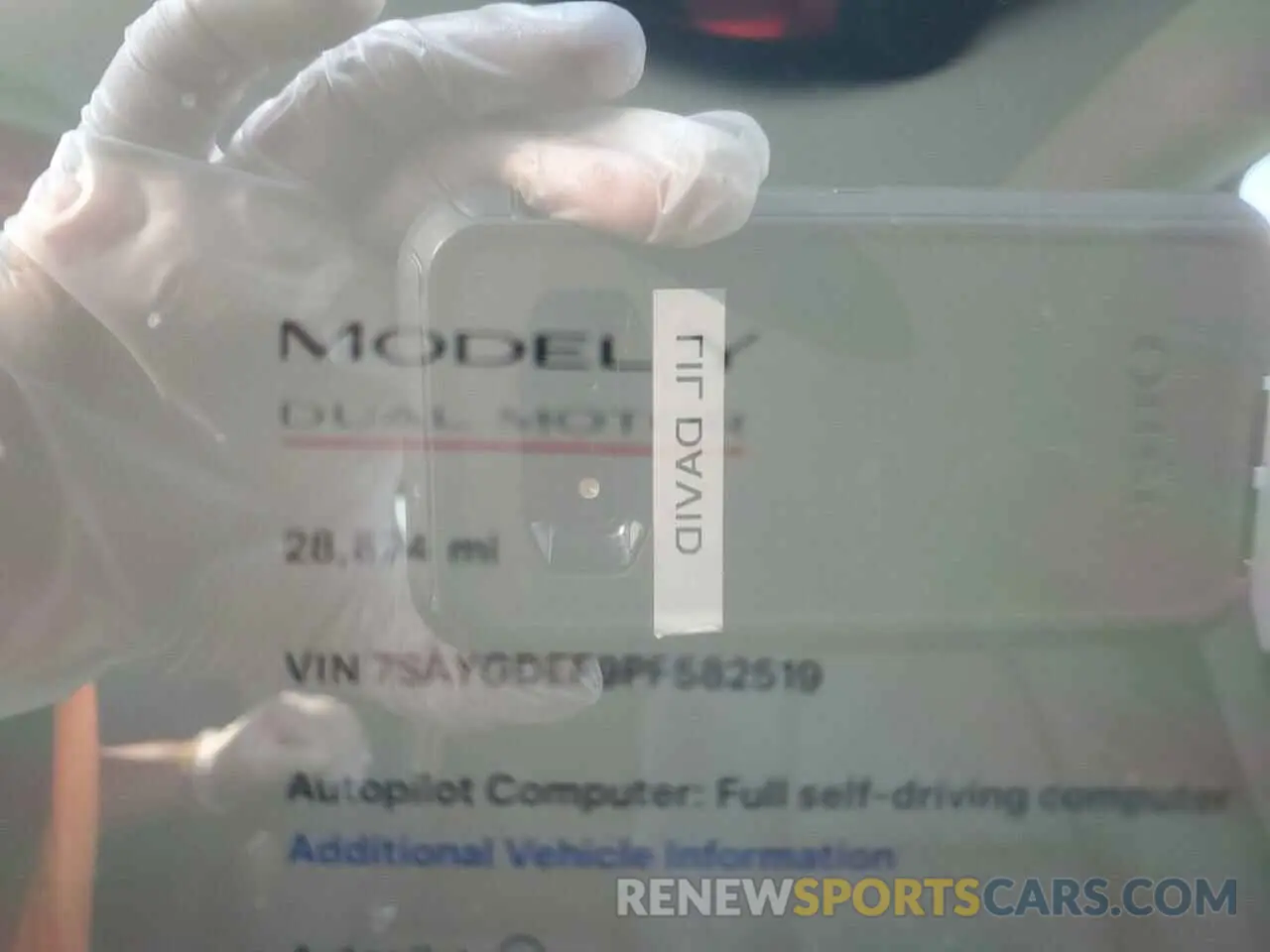 9 Photograph of a damaged car 7SAYGDEF9PF582519 TESLA MODEL Y 2023