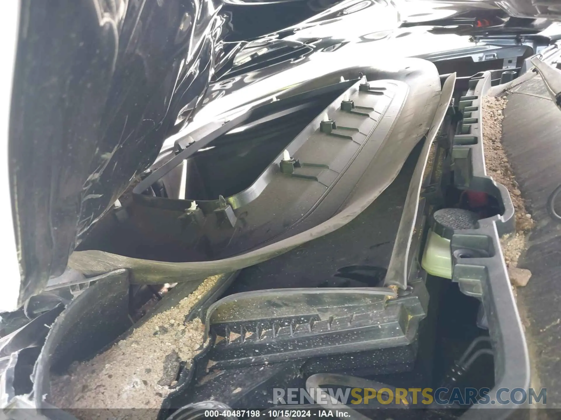 10 Photograph of a damaged car 7SAYGDEF9PF588806 TESLA MODEL Y 2023