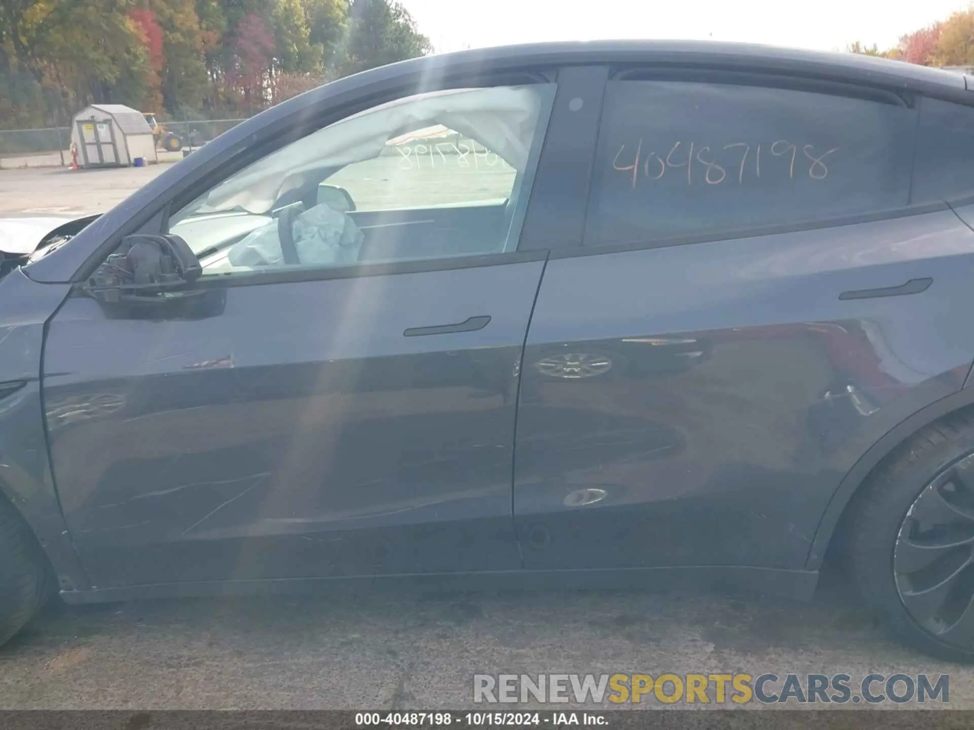 14 Photograph of a damaged car 7SAYGDEF9PF588806 TESLA MODEL Y 2023