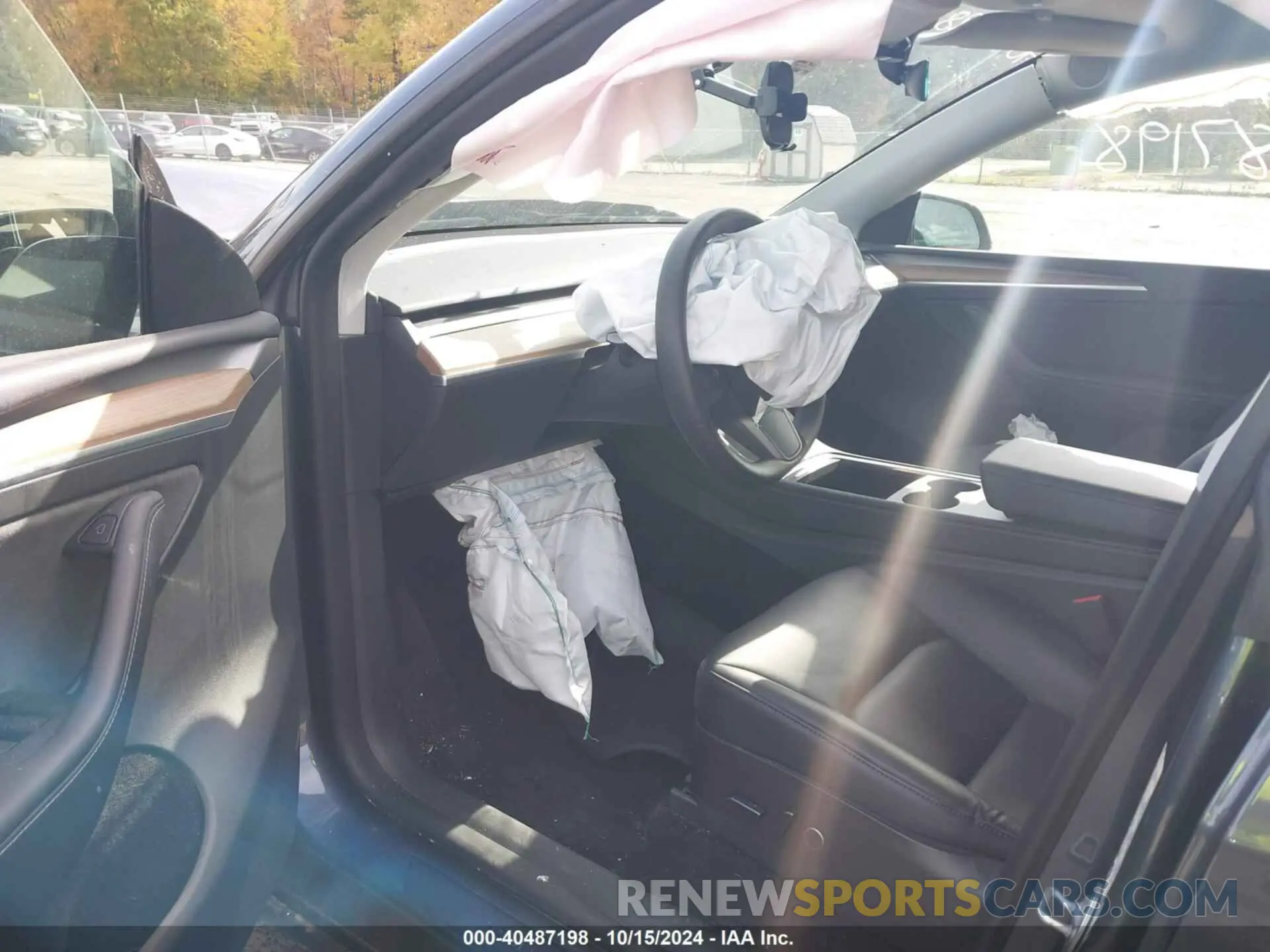 5 Photograph of a damaged car 7SAYGDEF9PF588806 TESLA MODEL Y 2023