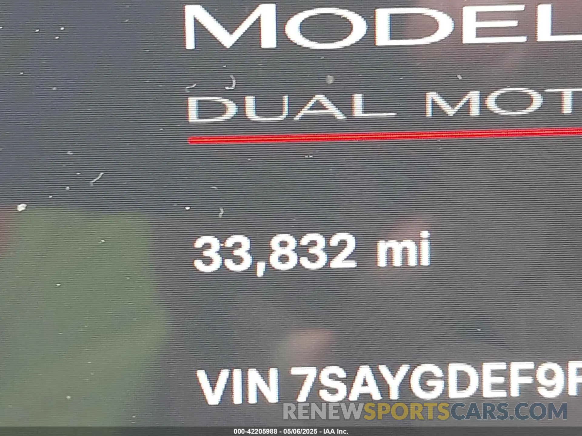15 Photograph of a damaged car 7SAYGDEF9PF620024 TESLA MODEL Y 2023