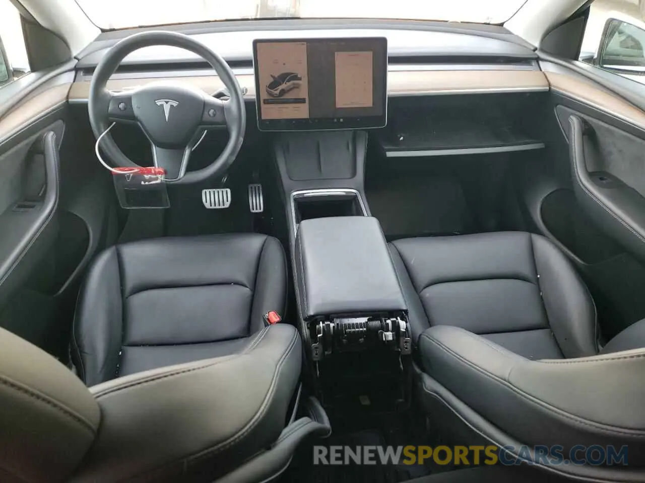 8 Photograph of a damaged car 7SAYGDEF9PF624087 TESLA MODEL Y 2023