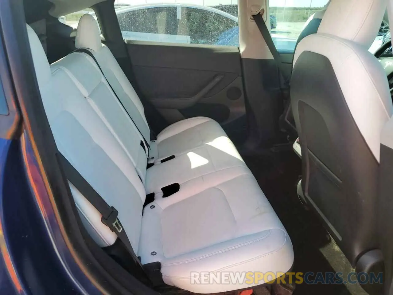 10 Photograph of a damaged car 7SAYGDEF9PF633369 TESLA MODEL Y 2023