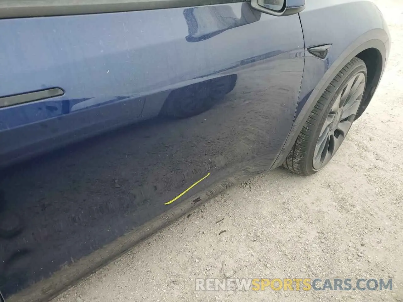 12 Photograph of a damaged car 7SAYGDEF9PF633369 TESLA MODEL Y 2023