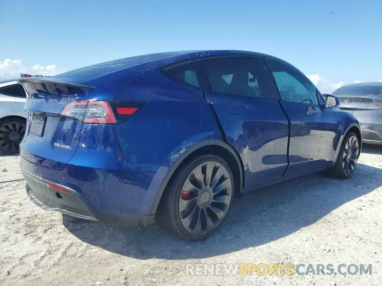 3 Photograph of a damaged car 7SAYGDEF9PF633369 TESLA MODEL Y 2023