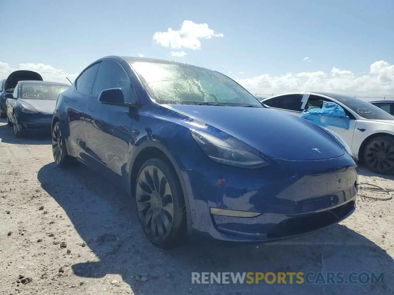 4 Photograph of a damaged car 7SAYGDEF9PF633369 TESLA MODEL Y 2023