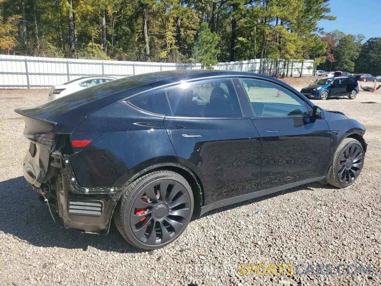 3 Photograph of a damaged car 7SAYGDEF9PF659647 TESLA MODEL Y 2023
