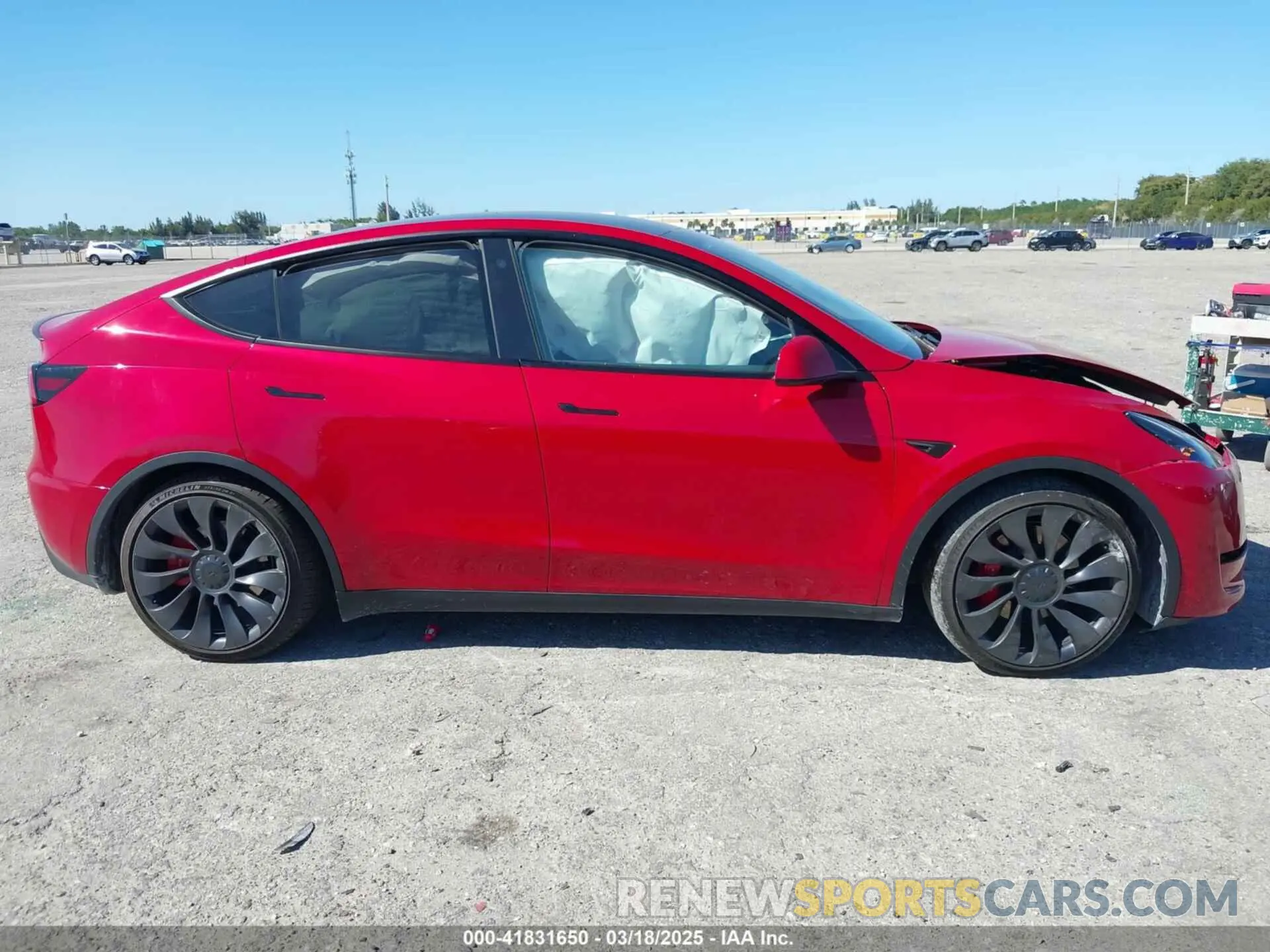 13 Photograph of a damaged car 7SAYGDEF9PF668137 TESLA MODEL Y 2023