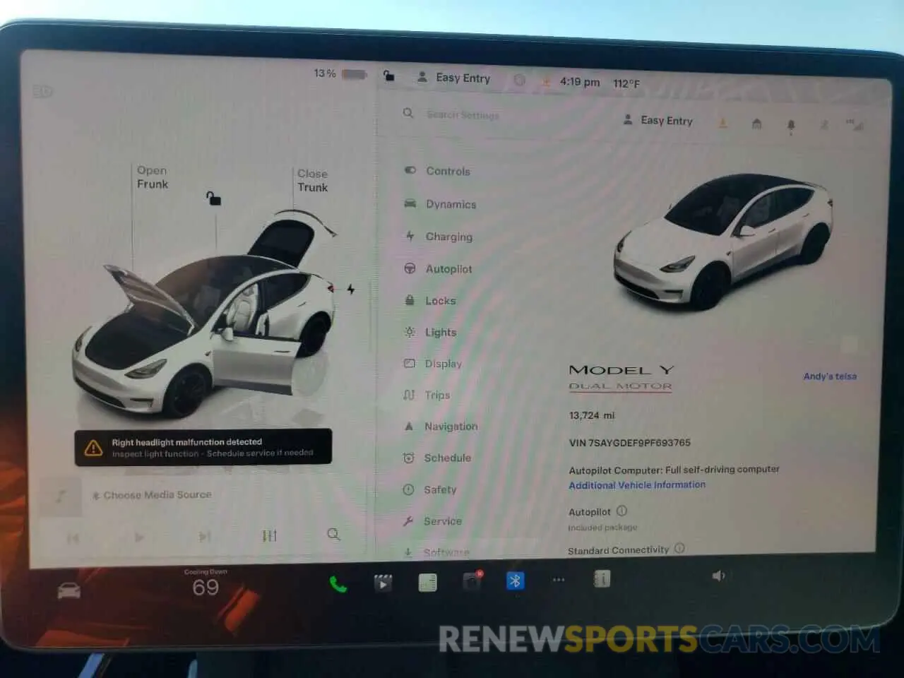 9 Photograph of a damaged car 7SAYGDEF9PF693765 TESLA MODEL Y 2023
