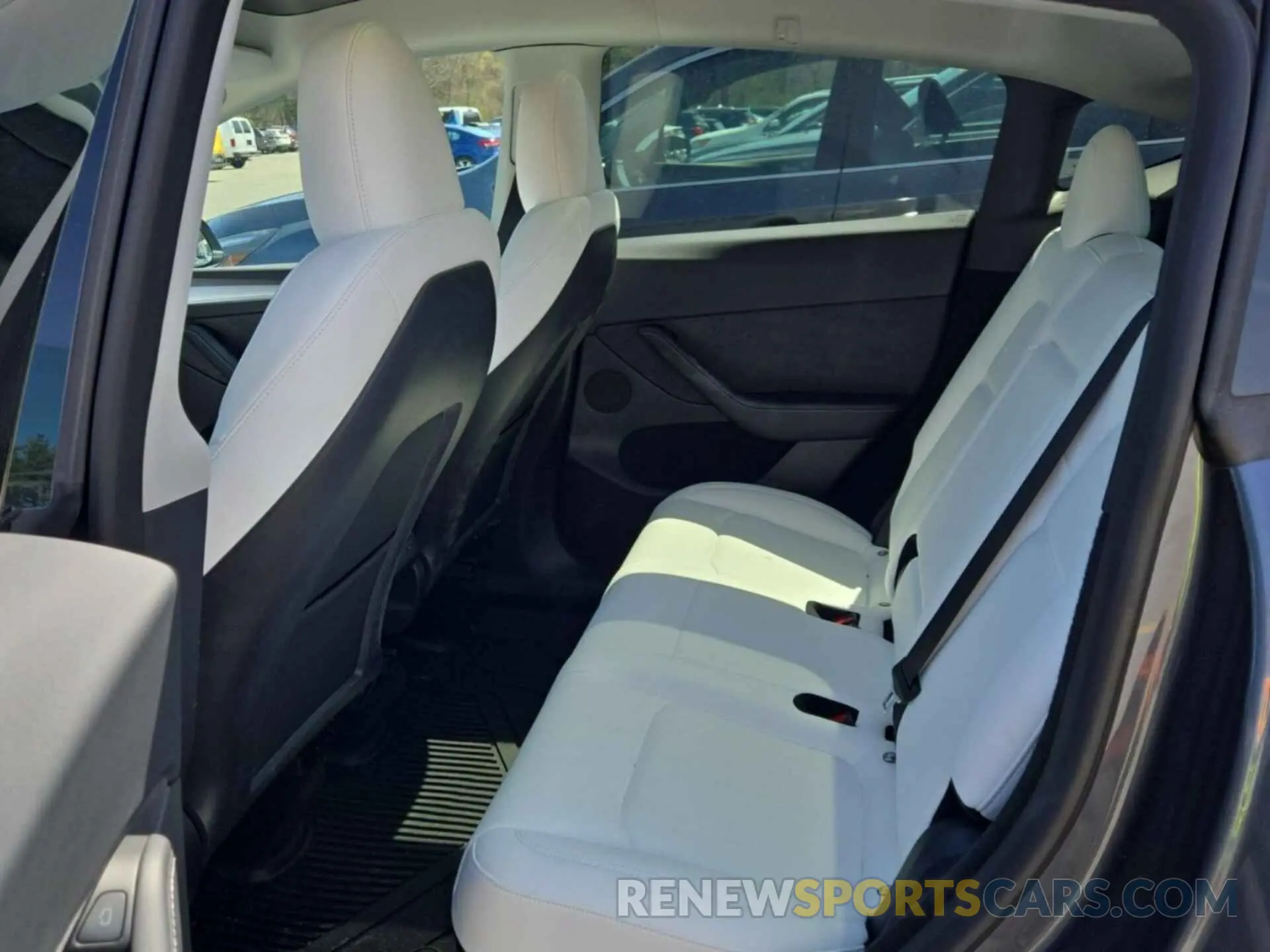 13 Photograph of a damaged car 7SAYGDEF9PF700567 TESLA MODEL Y 2023
