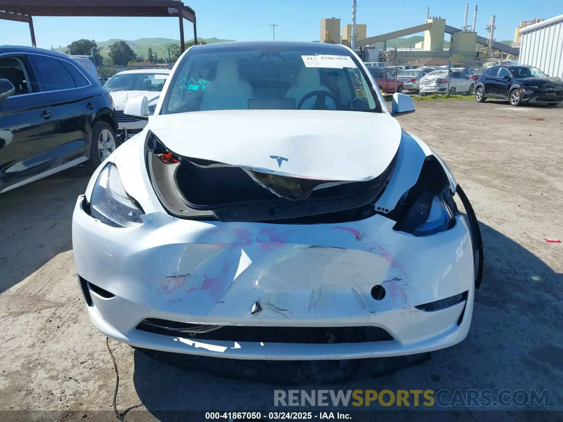 13 Photograph of a damaged car 7SAYGDEF9PF787497 TESLA MODEL Y 2023