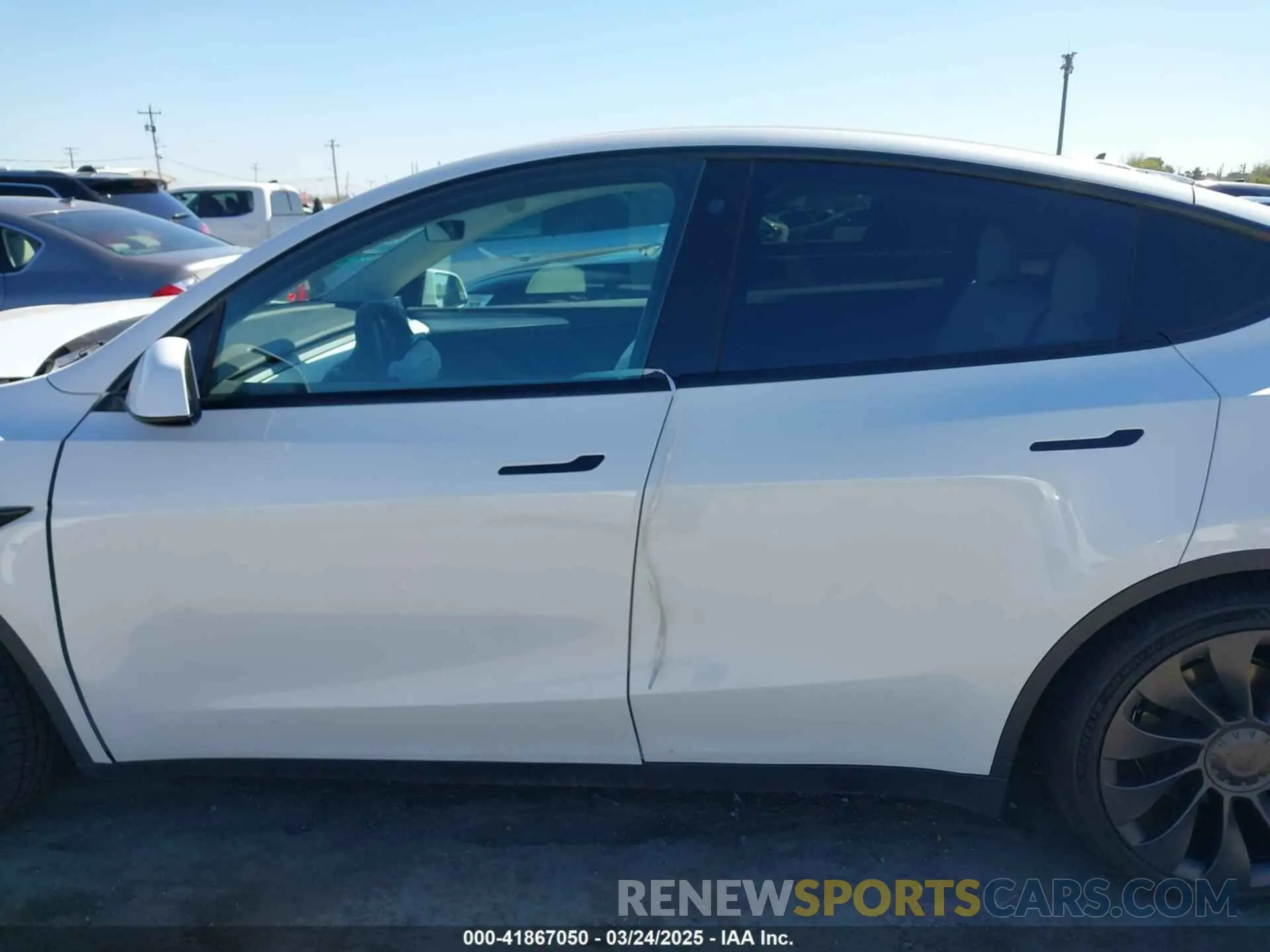 15 Photograph of a damaged car 7SAYGDEF9PF787497 TESLA MODEL Y 2023
