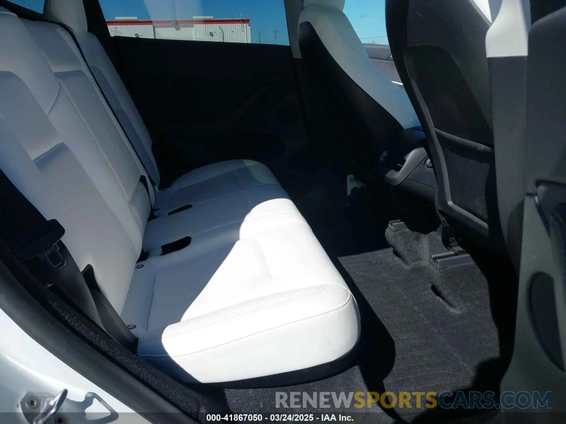 8 Photograph of a damaged car 7SAYGDEF9PF787497 TESLA MODEL Y 2023