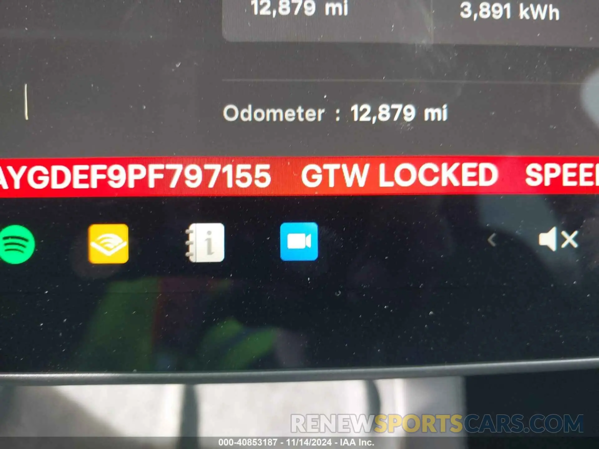 16 Photograph of a damaged car 7SAYGDEF9PF797155 TESLA MODEL Y 2023