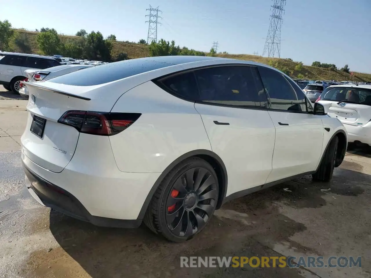 3 Photograph of a damaged car 7SAYGDEF9PF812236 TESLA MODEL Y 2023