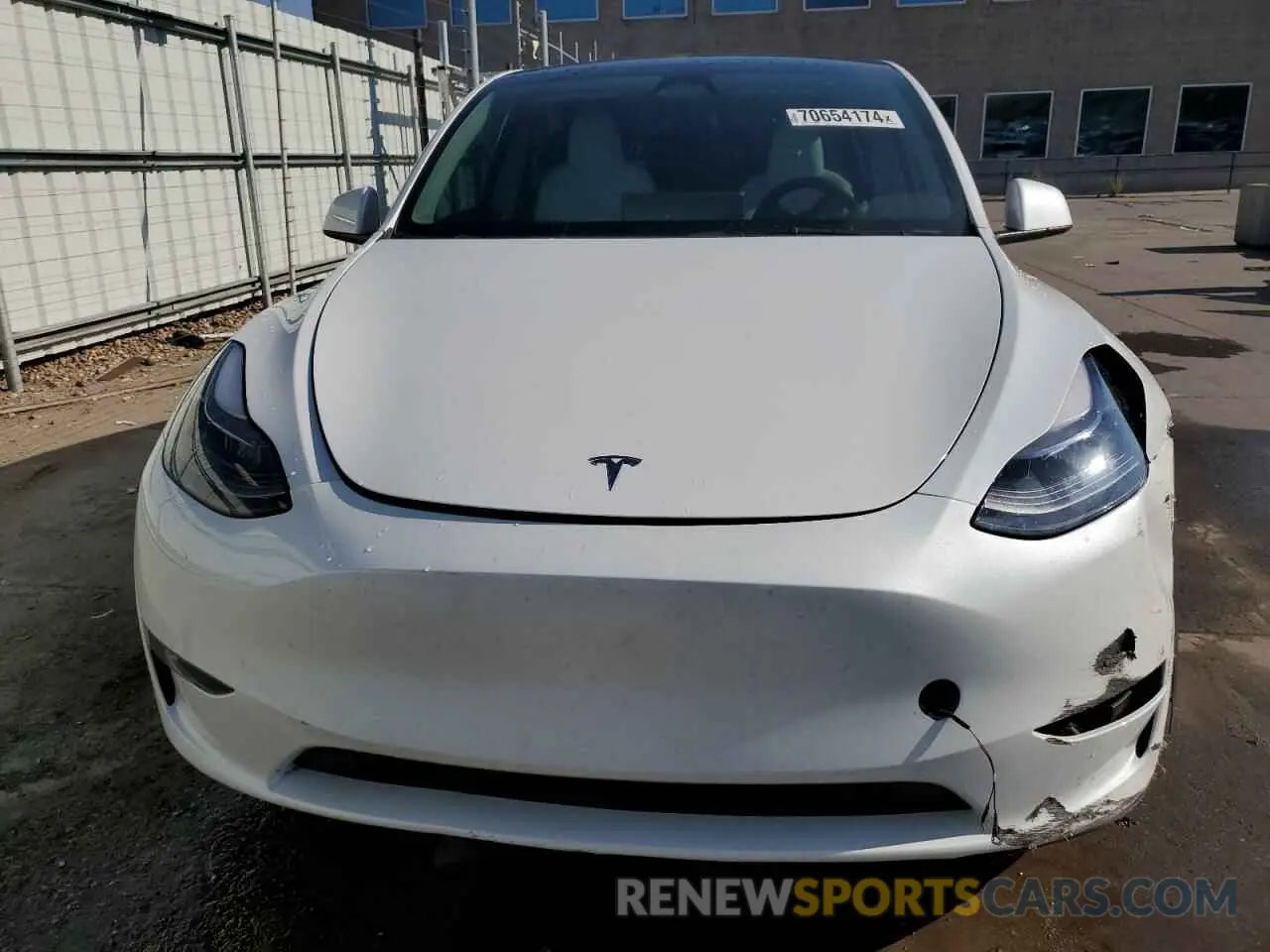 5 Photograph of a damaged car 7SAYGDEF9PF812236 TESLA MODEL Y 2023