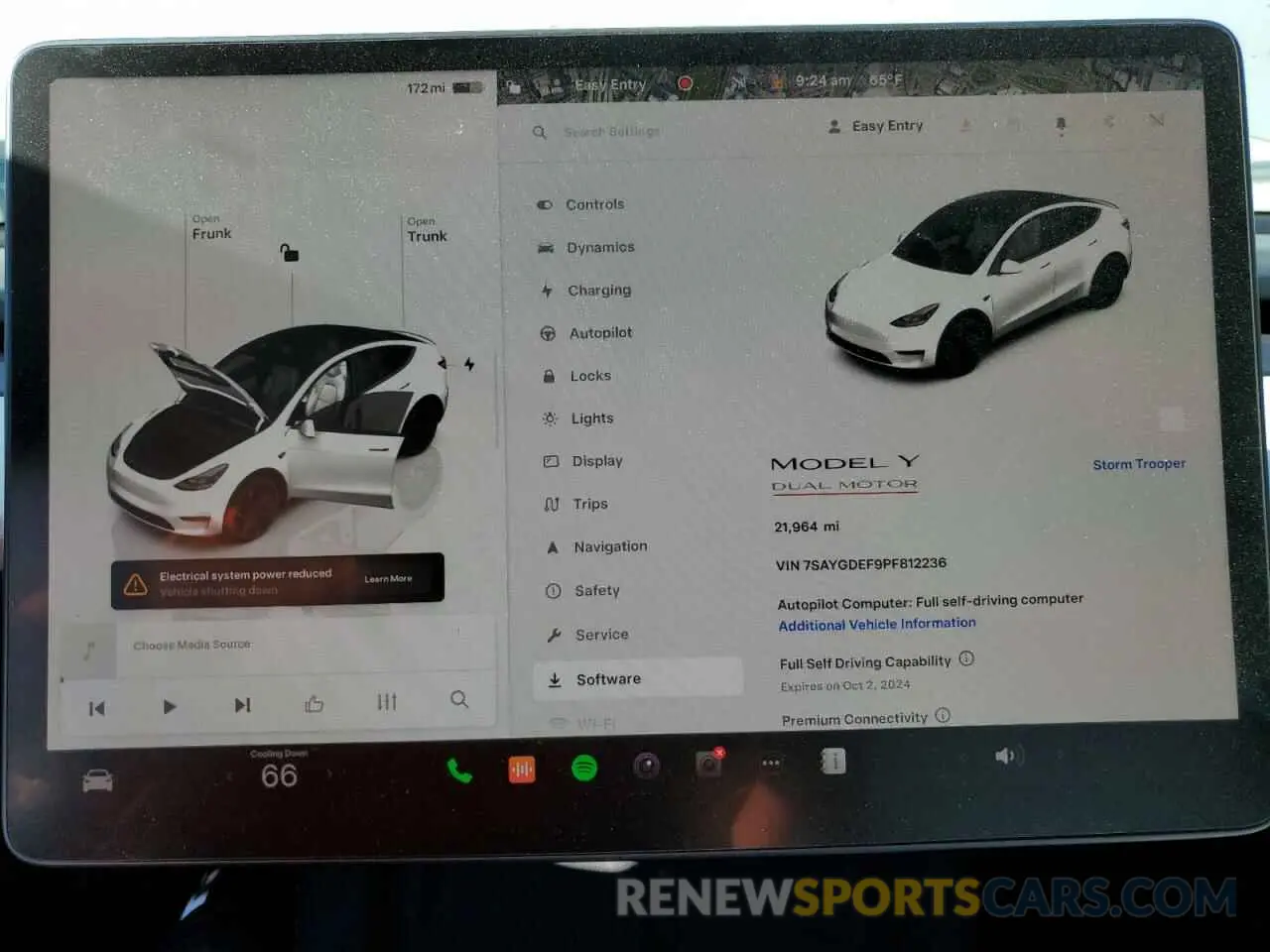 9 Photograph of a damaged car 7SAYGDEF9PF812236 TESLA MODEL Y 2023
