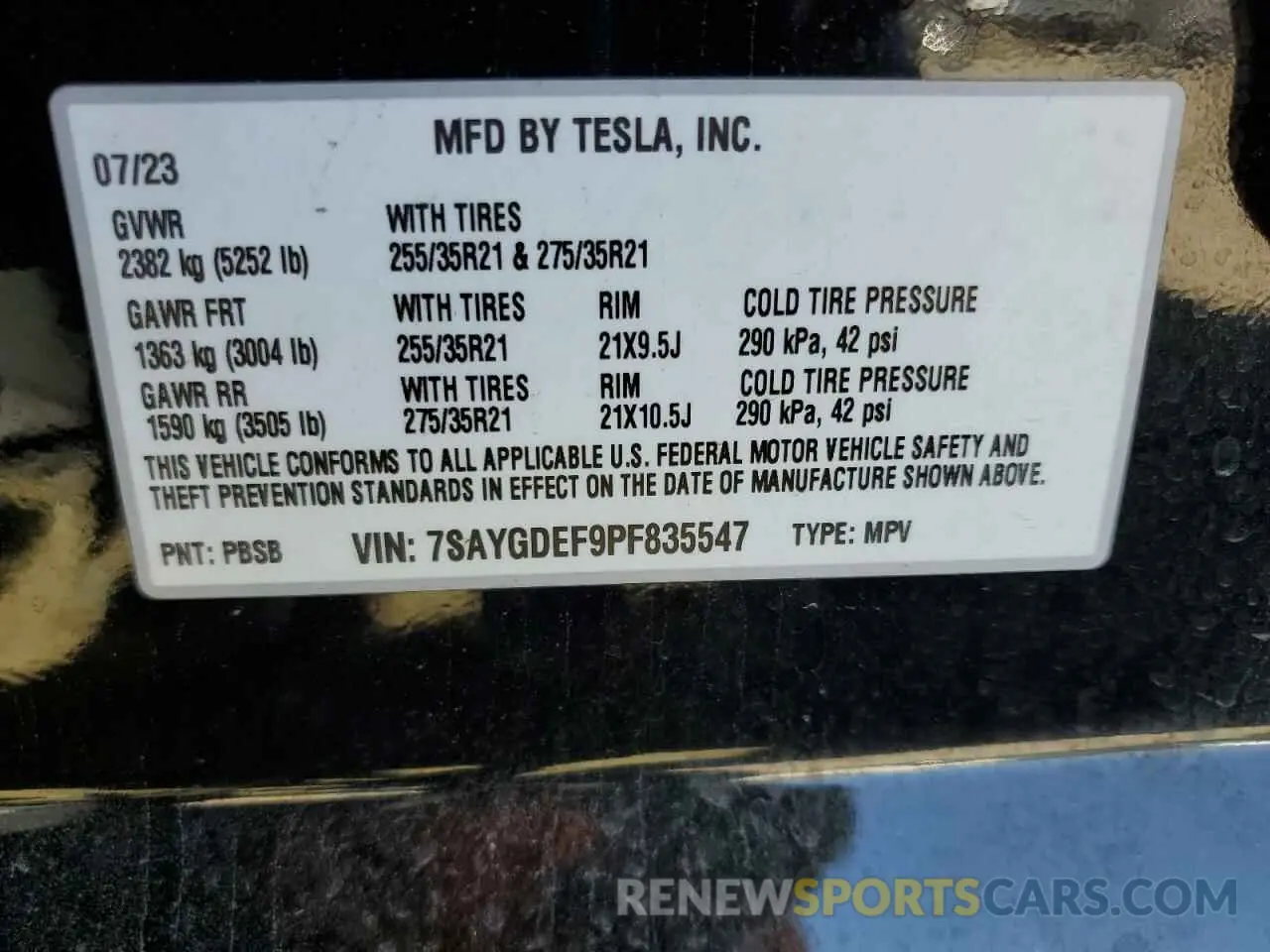 13 Photograph of a damaged car 7SAYGDEF9PF835547 TESLA MODEL Y 2023