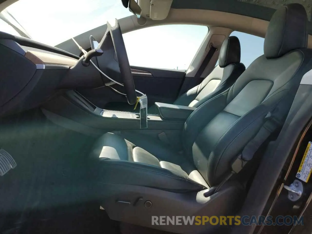 7 Photograph of a damaged car 7SAYGDEF9PF835547 TESLA MODEL Y 2023