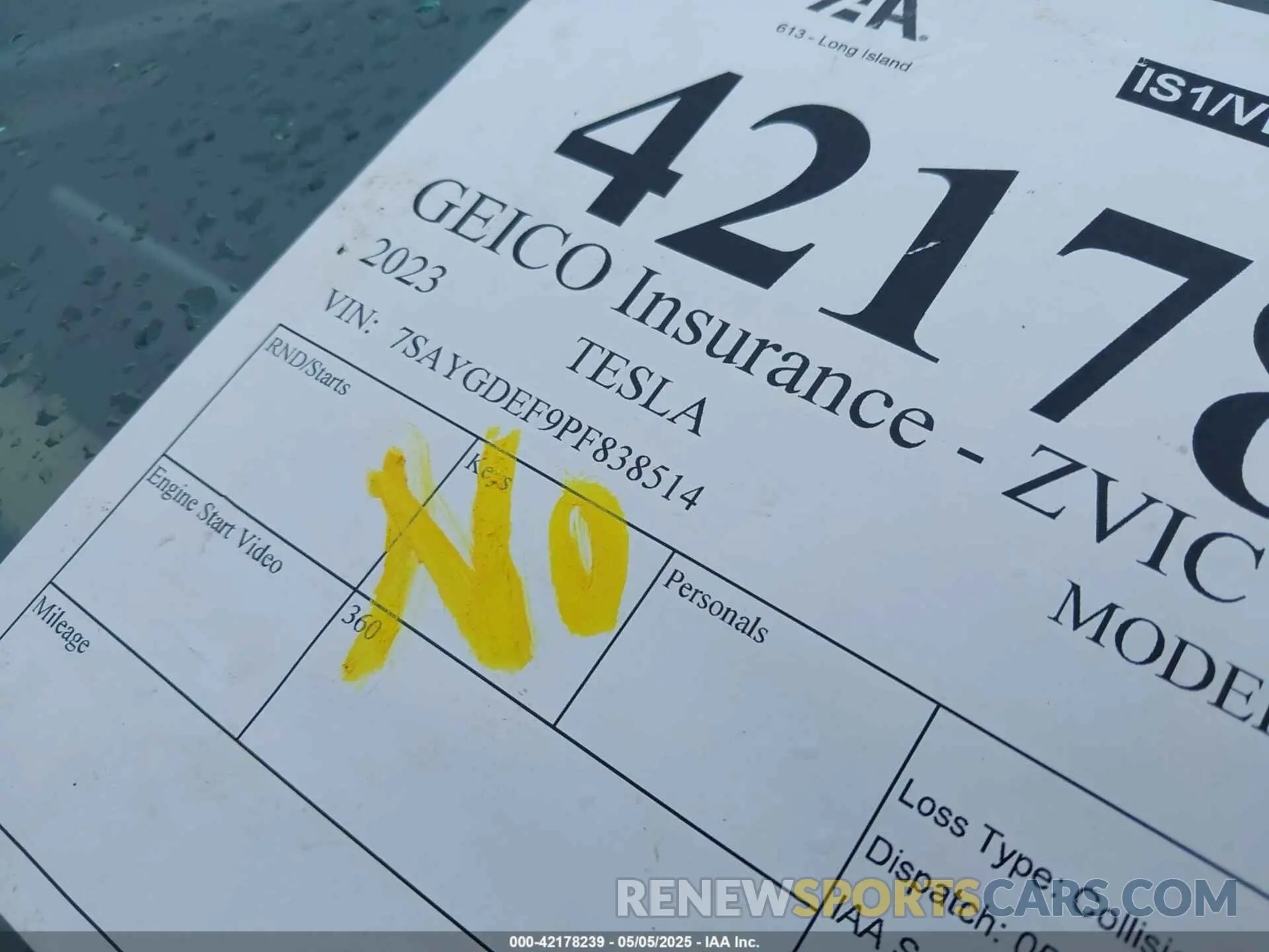 11 Photograph of a damaged car 7SAYGDEF9PF838514 TESLA MODEL Y 2023