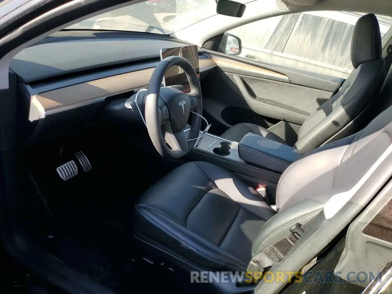 7 Photograph of a damaged car 7SAYGDEF9PF860478 TESLA MODEL Y 2023