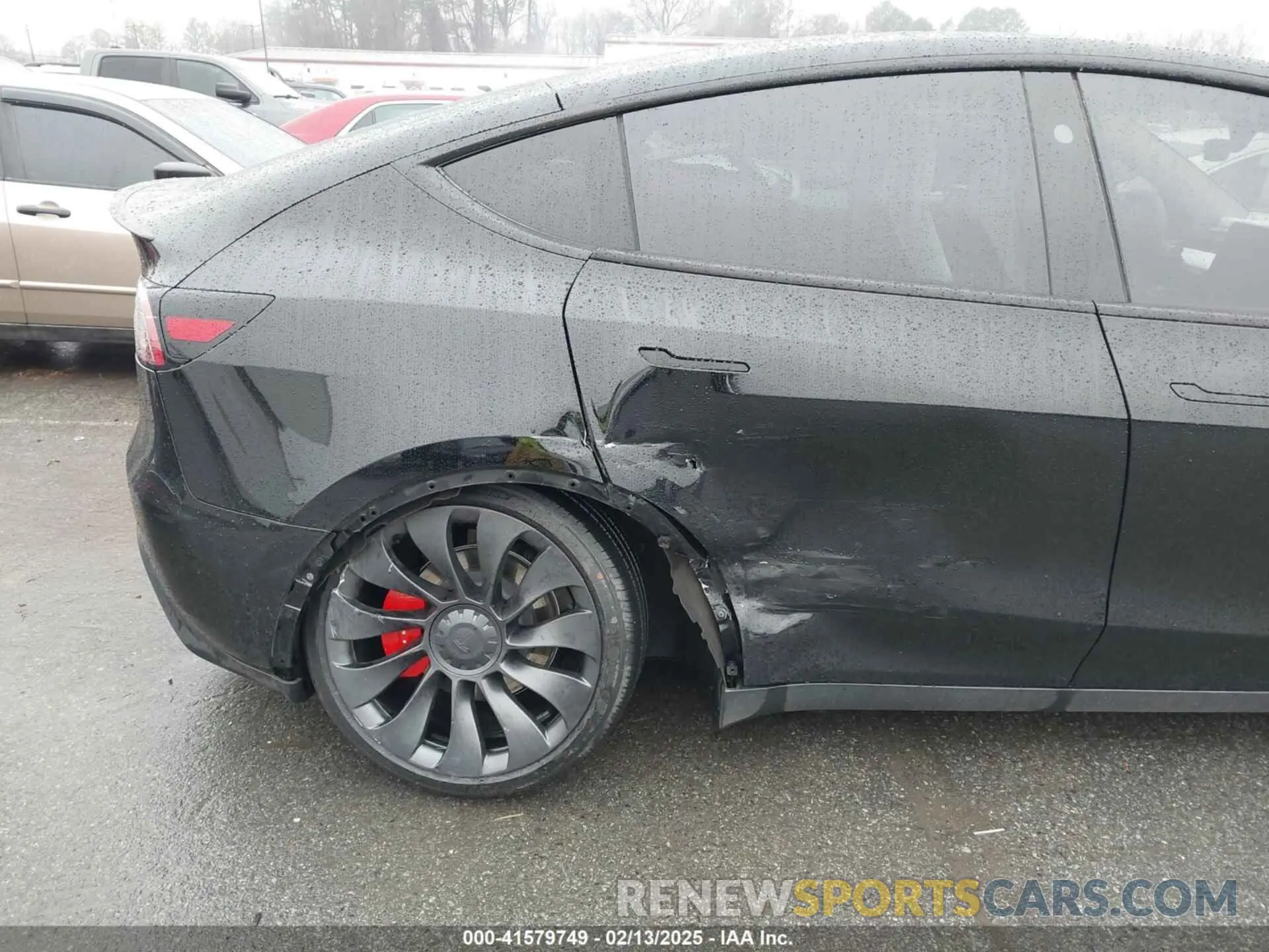 6 Photograph of a damaged car 7SAYGDEF9PF862456 TESLA MODEL Y 2023