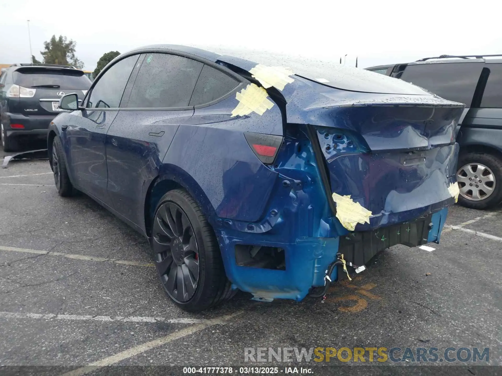 3 Photograph of a damaged car 7SAYGDEFOPF659620 TESLA MODEL Y 2023