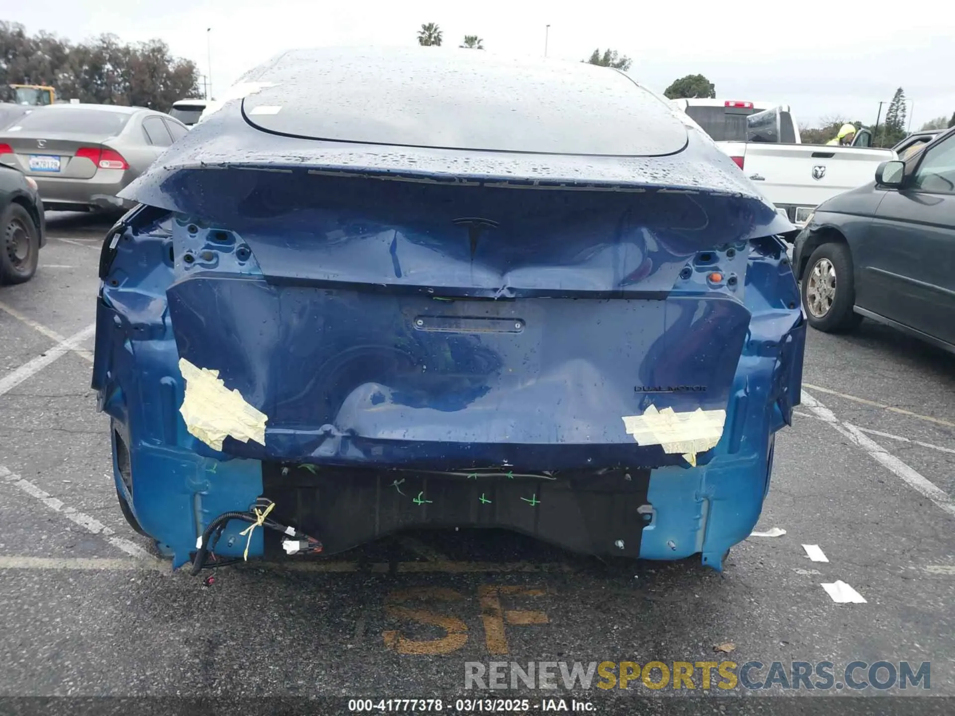 6 Photograph of a damaged car 7SAYGDEFOPF659620 TESLA MODEL Y 2023