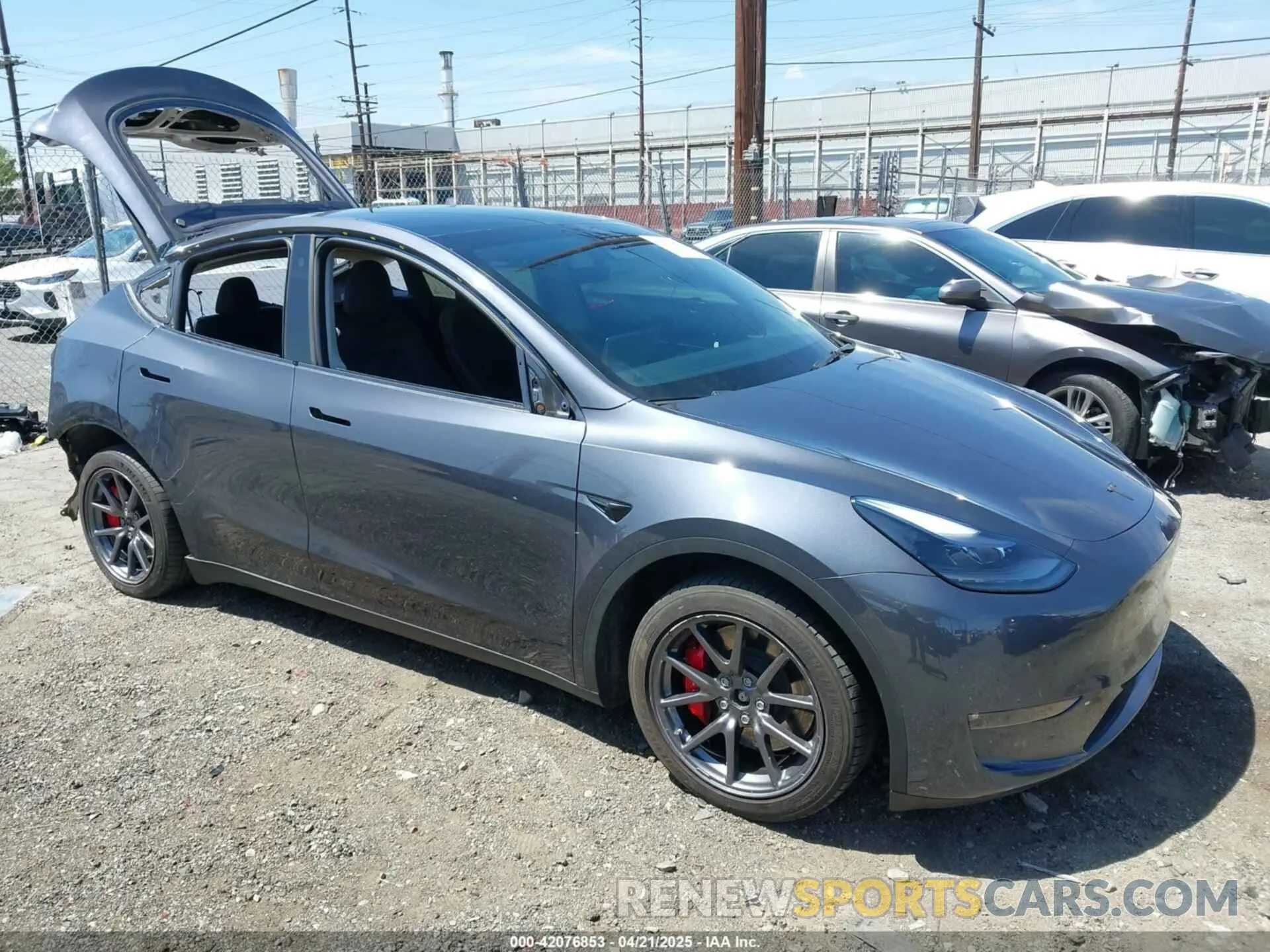 1 Photograph of a damaged car 7SAYGDEFXPF618668 TESLA MODEL Y 2023