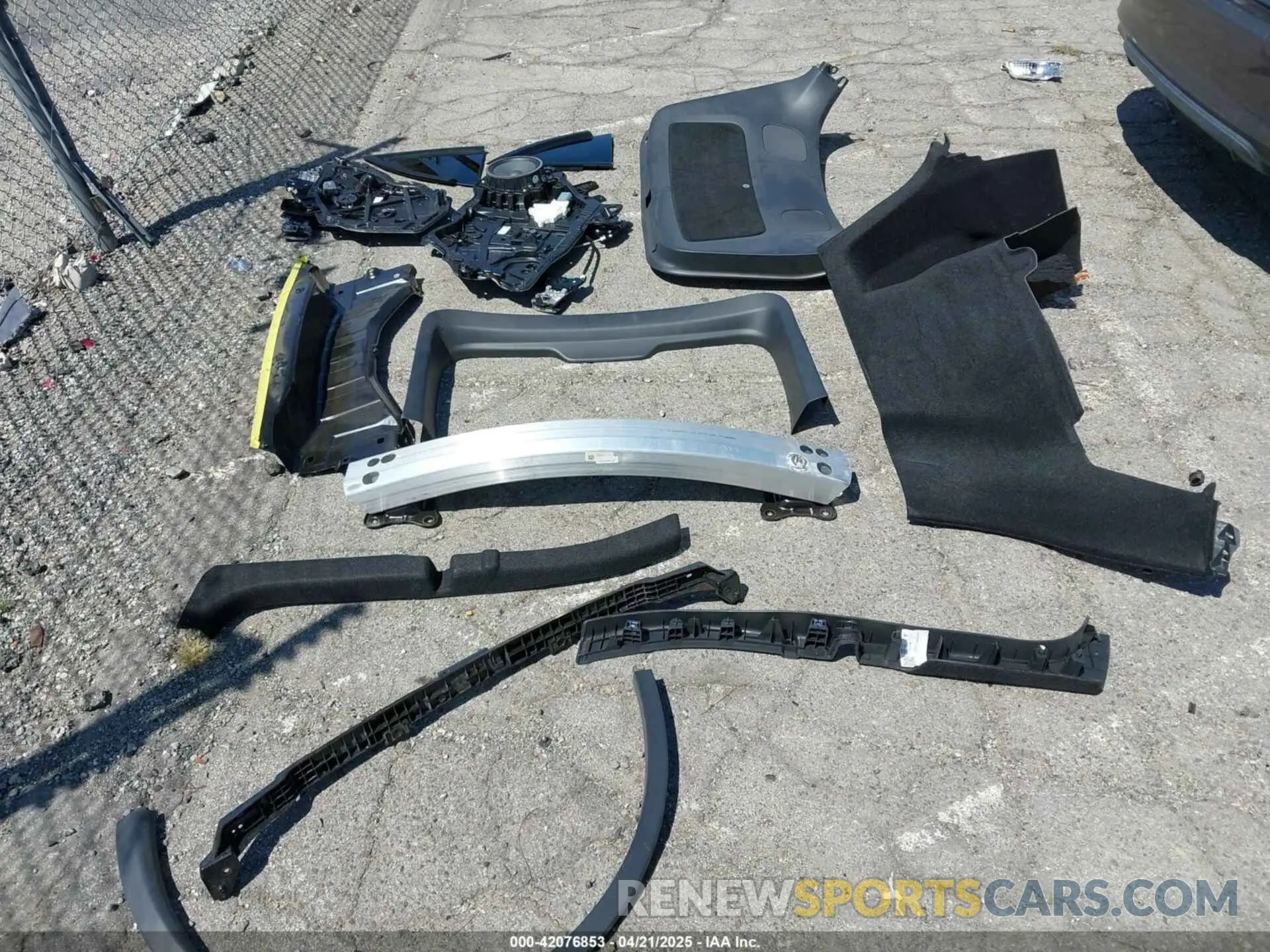 12 Photograph of a damaged car 7SAYGDEFXPF618668 TESLA MODEL Y 2023