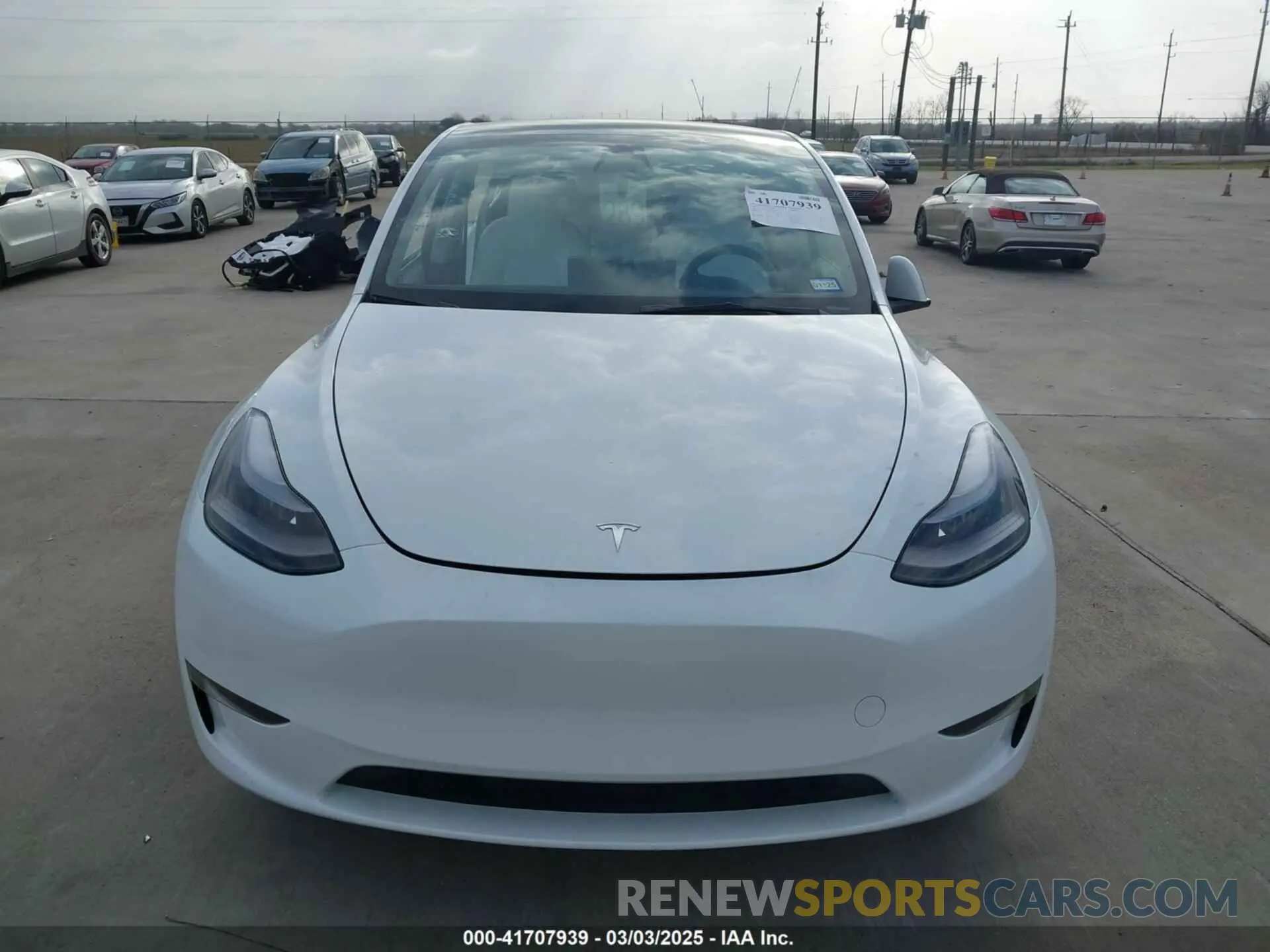 12 Photograph of a damaged car 7SAYGDEFXPF661889 TESLA MODEL Y 2023
