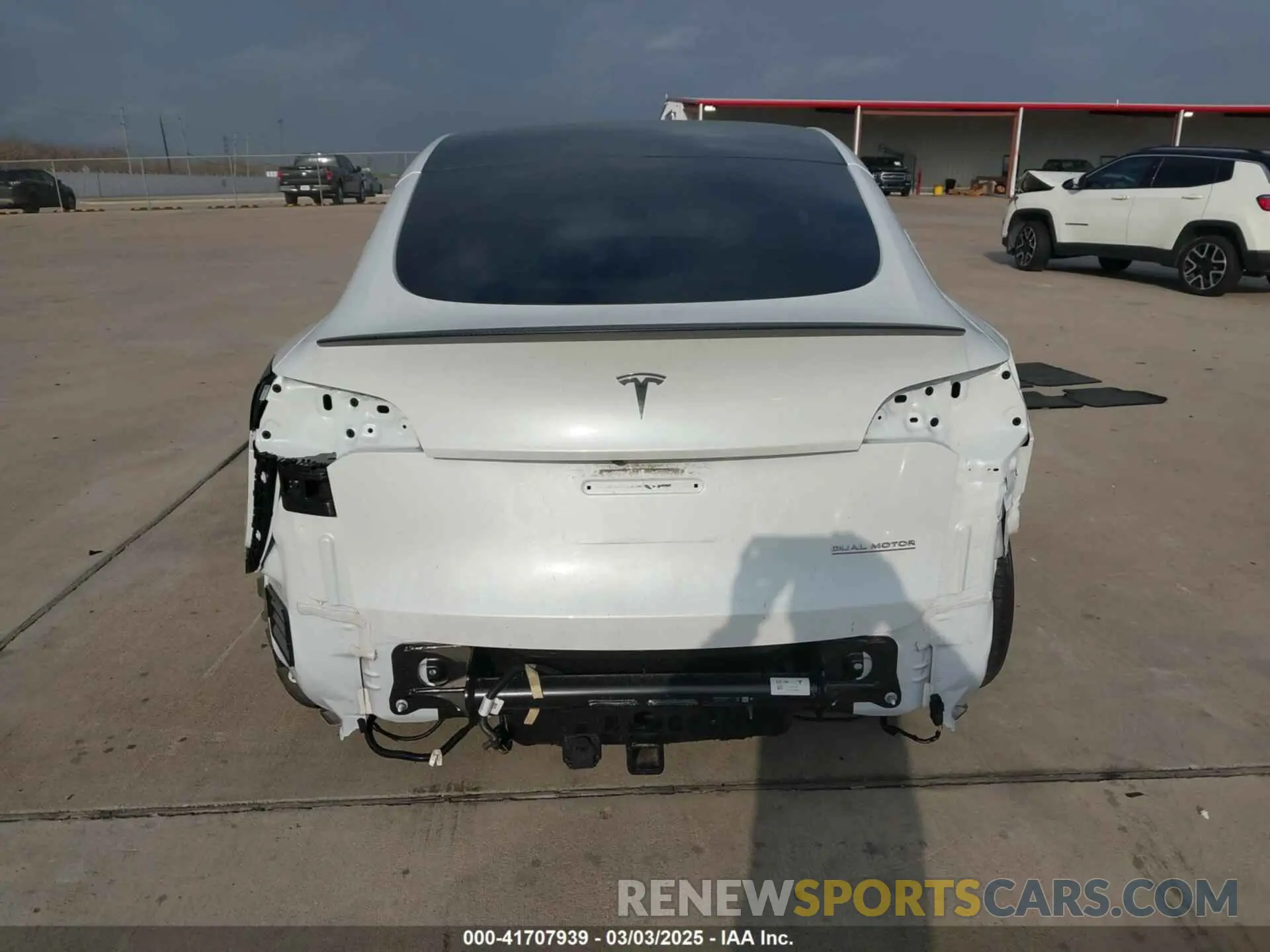 16 Photograph of a damaged car 7SAYGDEFXPF661889 TESLA MODEL Y 2023