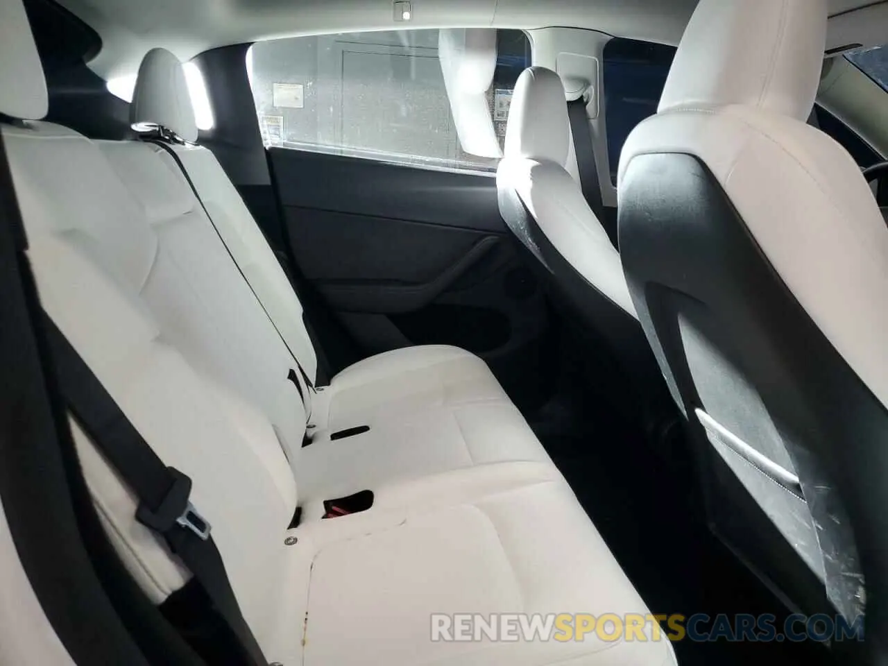 10 Photograph of a damaged car 7SAYGDEFXPF777075 TESLA MODEL Y 2023