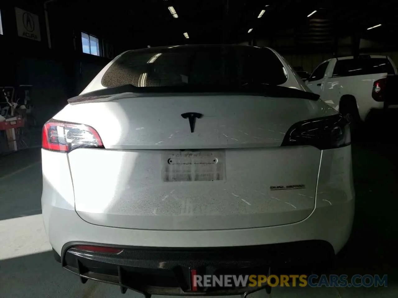 6 Photograph of a damaged car 7SAYGDEFXPF777075 TESLA MODEL Y 2023