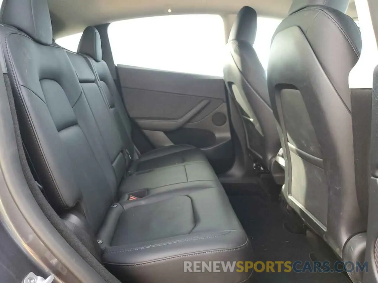 11 Photograph of a damaged car 7SAYGDEFXPF850123 TESLA MODEL Y 2023