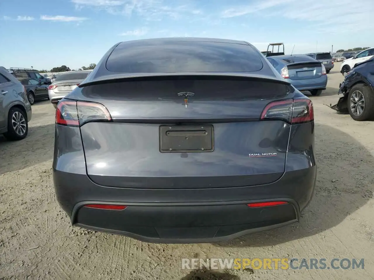 6 Photograph of a damaged car 7SAYGDEFXPF850123 TESLA MODEL Y 2023