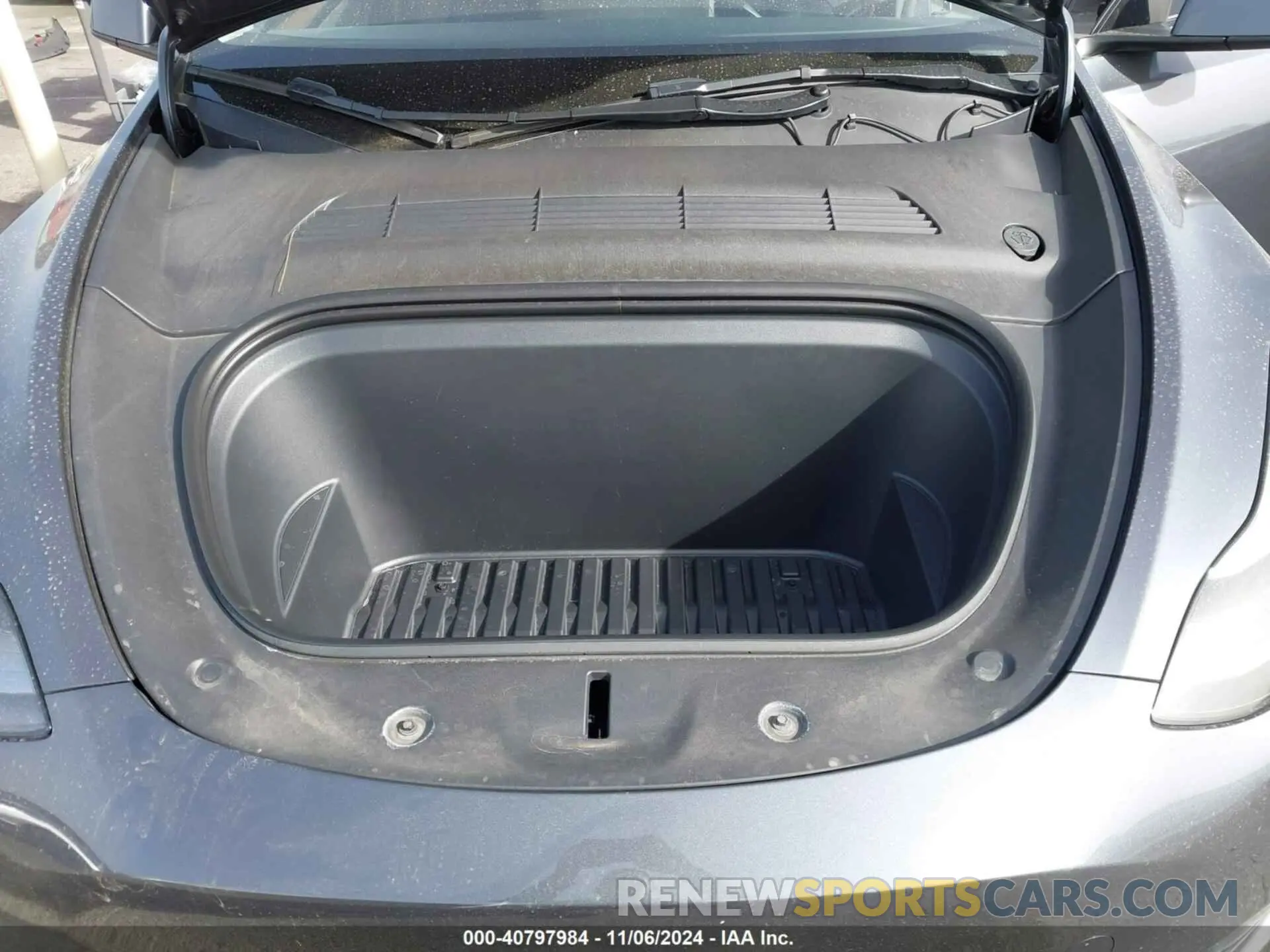 10 Photograph of a damaged car 7SAYGDEFXPF856925 TESLA MODEL Y 2023