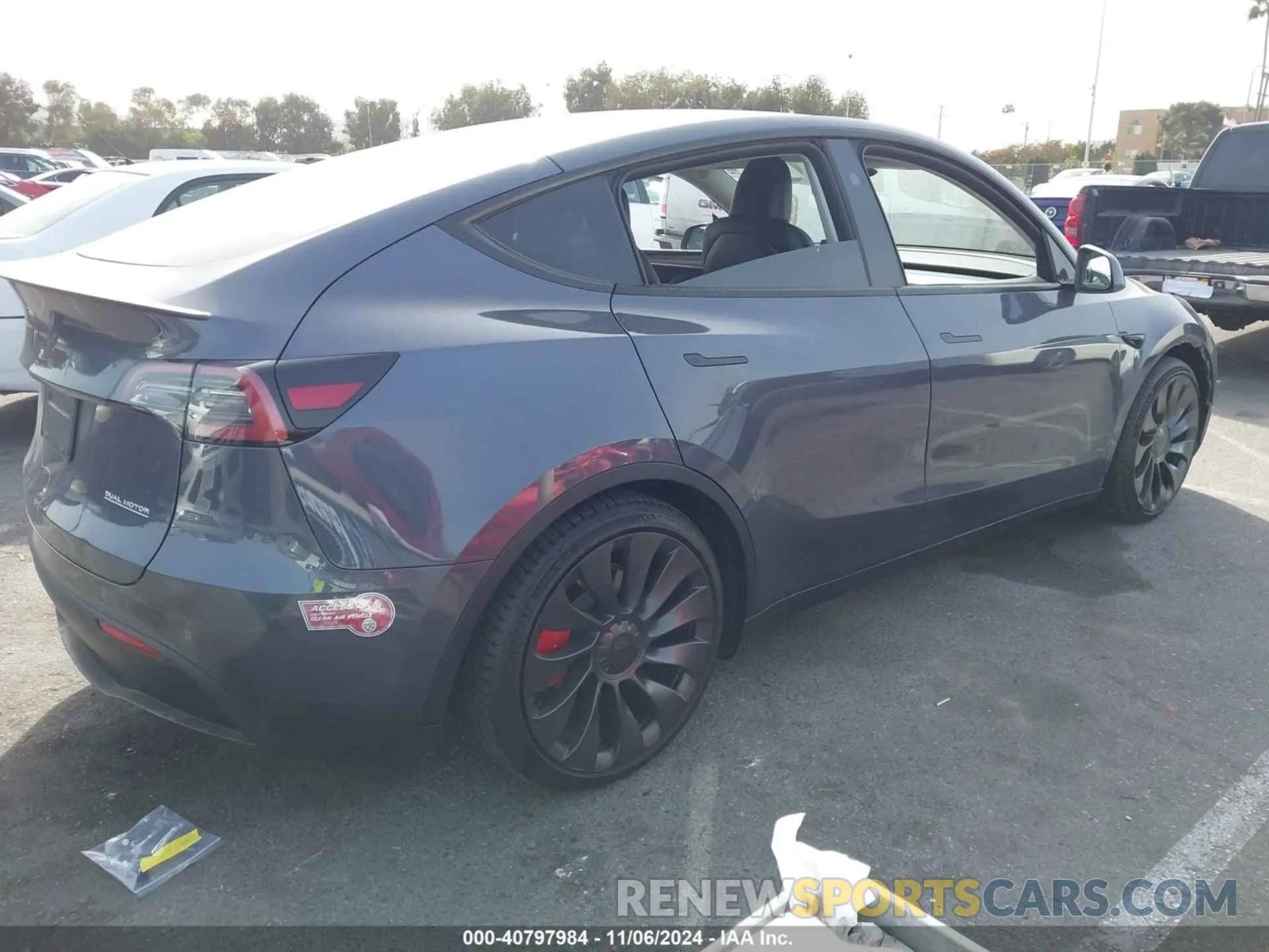 4 Photograph of a damaged car 7SAYGDEFXPF856925 TESLA MODEL Y 2023