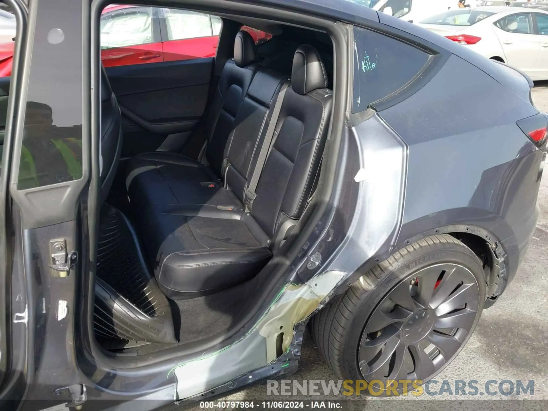 6 Photograph of a damaged car 7SAYGDEFXPF856925 TESLA MODEL Y 2023