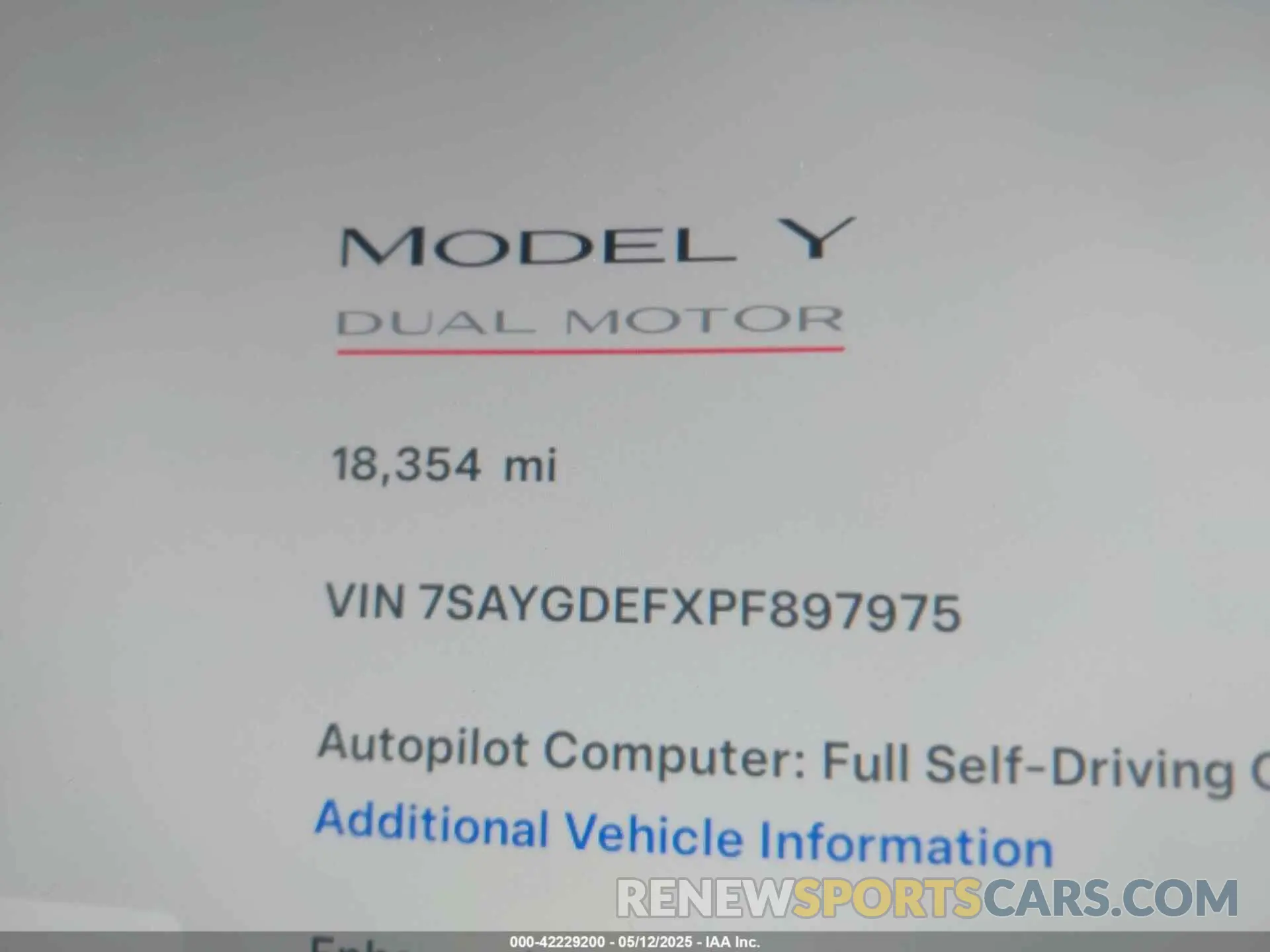 7 Photograph of a damaged car 7SAYGDEFXPF897975 TESLA MODEL Y 2023