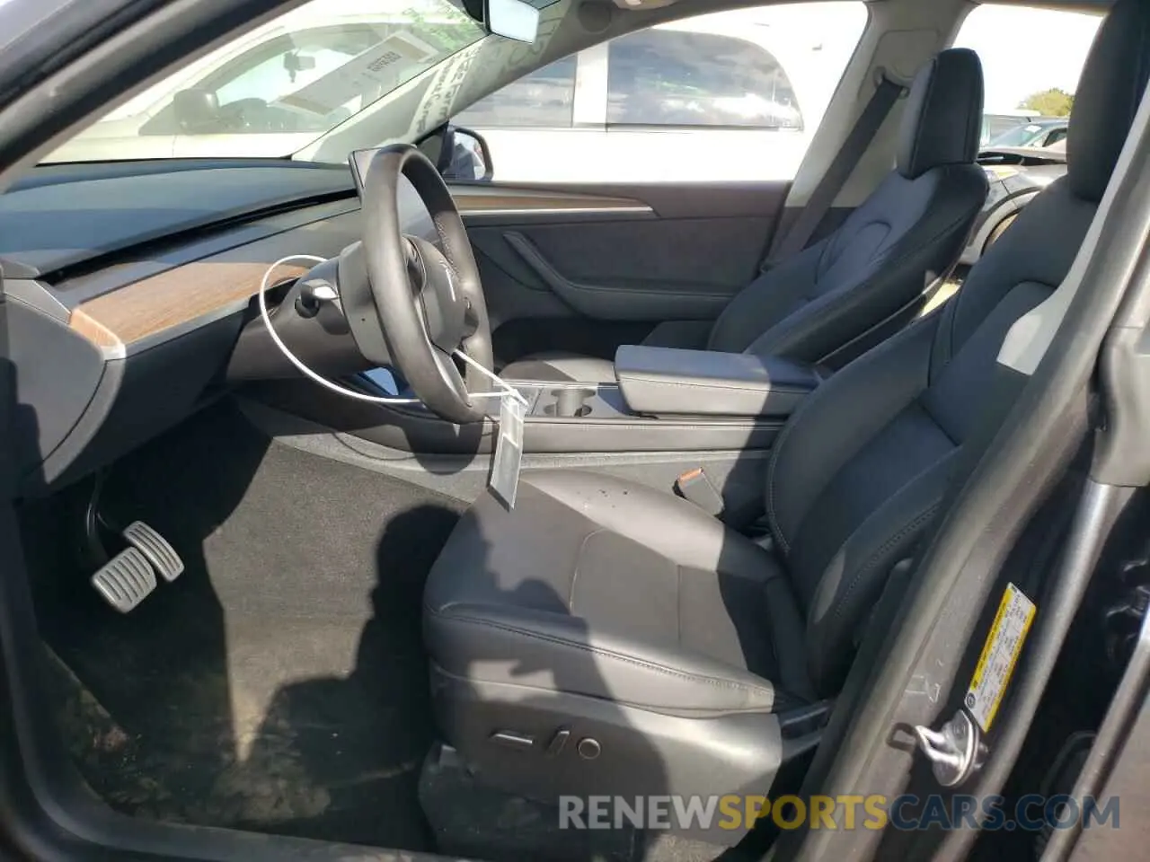7 Photograph of a damaged car 7SAYGDEFXPF909526 TESLA MODEL Y 2023