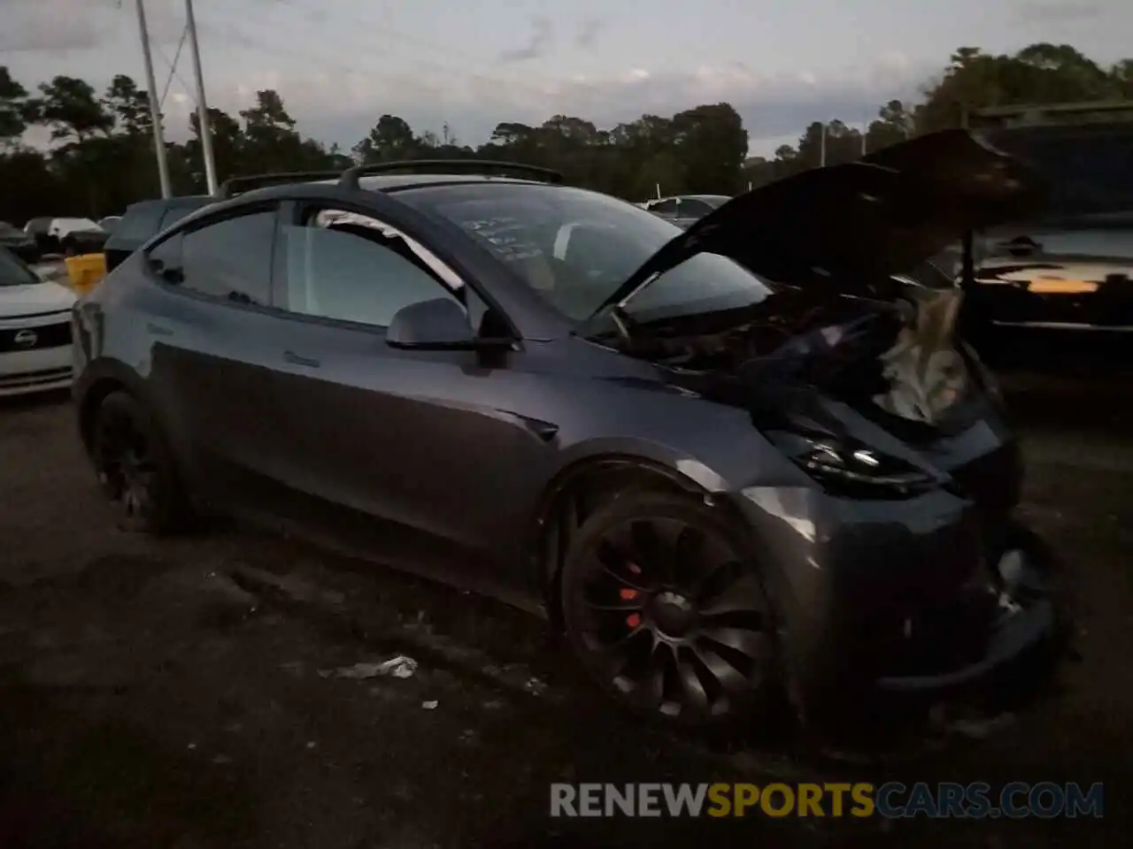 4 Photograph of a damaged car 7SAYGDEFXPF941618 TESLA MODEL Y 2023