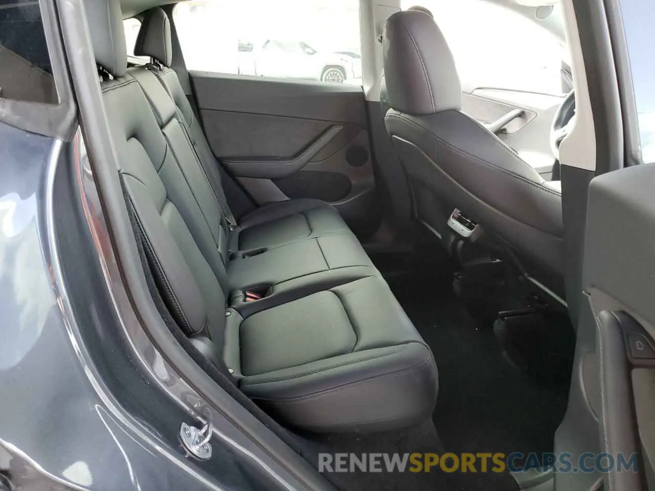 10 Photograph of a damaged car 7SAYGDEFXPF967443 TESLA MODEL Y 2023