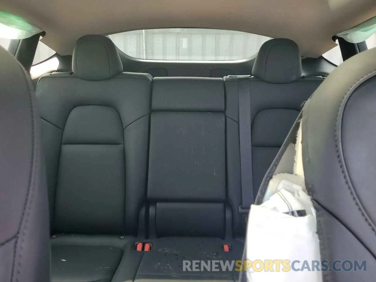 10 Photograph of a damaged car LRWYGDEE0PC162050 TESLA MODEL Y 2023