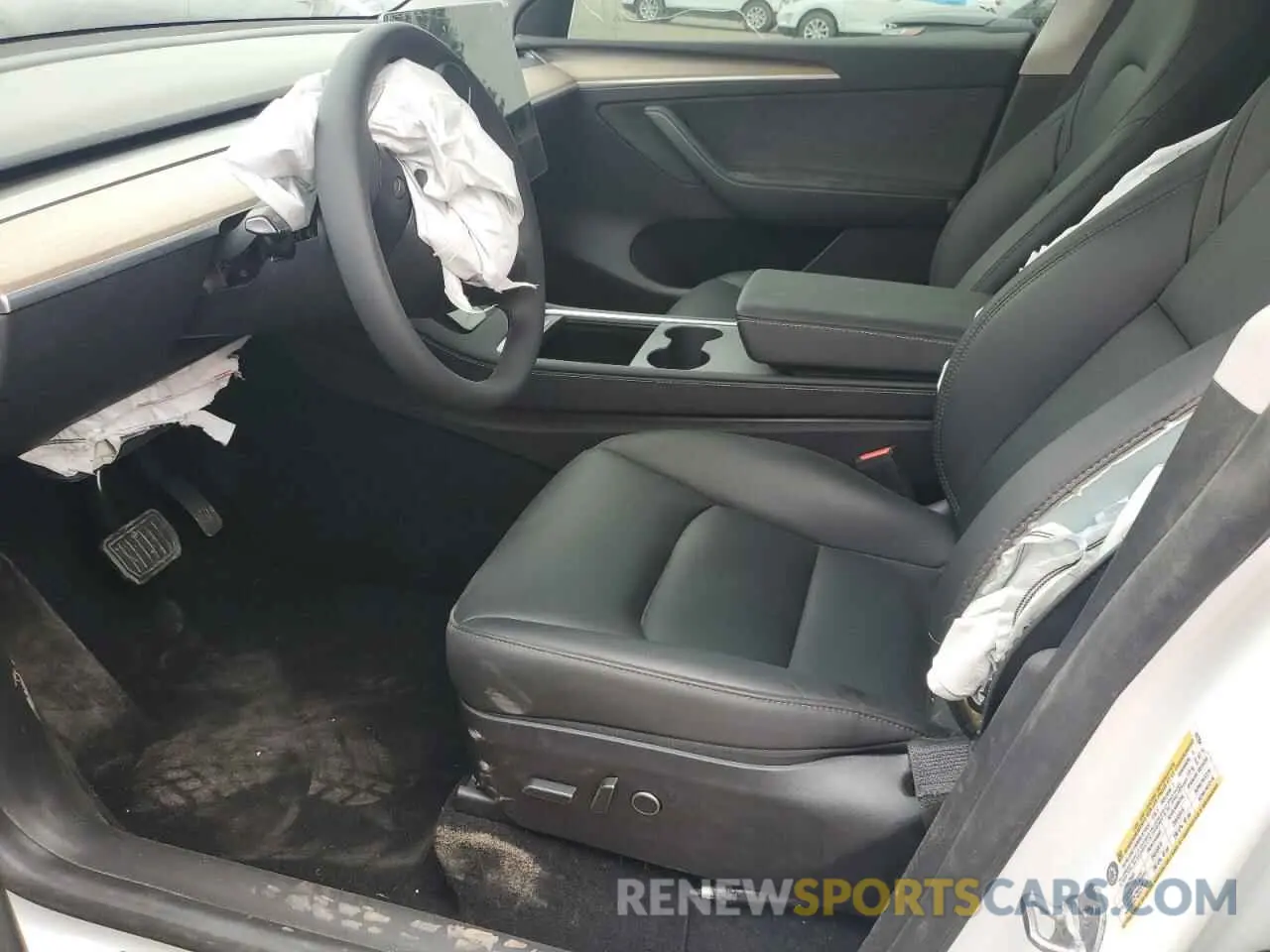 7 Photograph of a damaged car LRWYGDEE3PC107284 TESLA MODEL Y 2023
