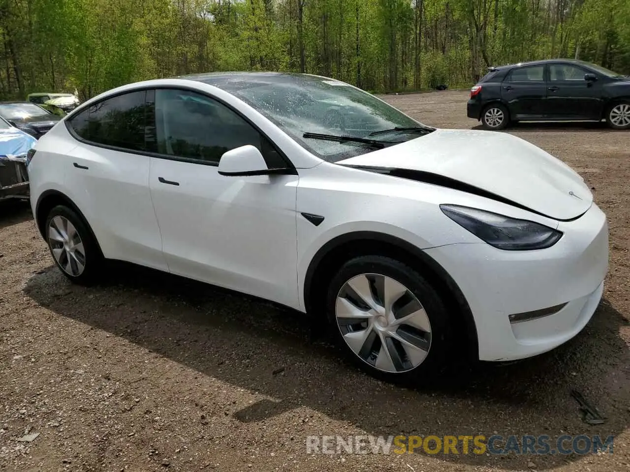 4 Photograph of a damaged car LRWYGDEE5PC266209 TESLA MODEL Y 2023