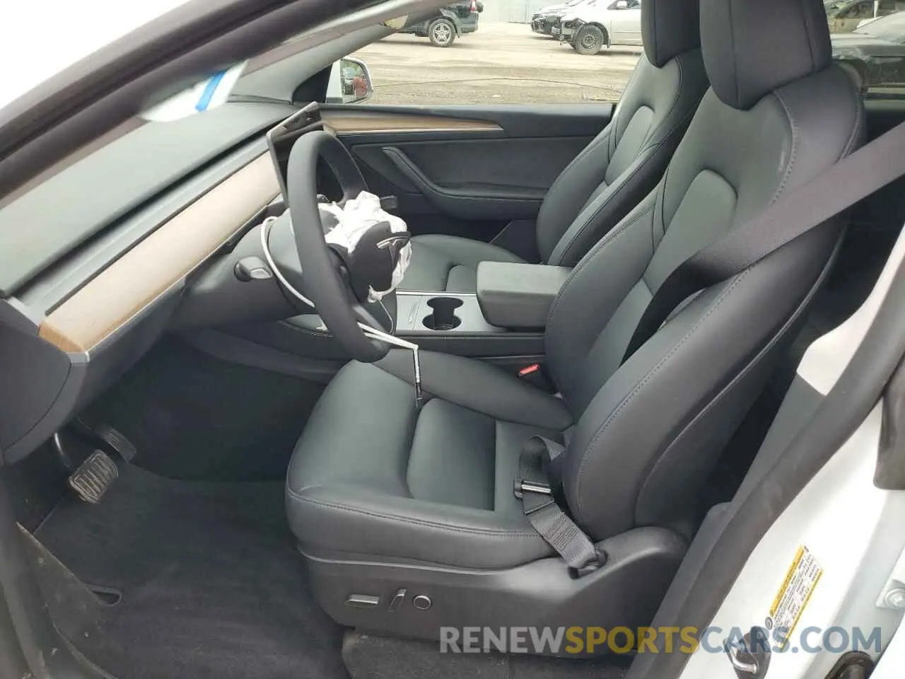 7 Photograph of a damaged car LRWYGDEE5PC266209 TESLA MODEL Y 2023