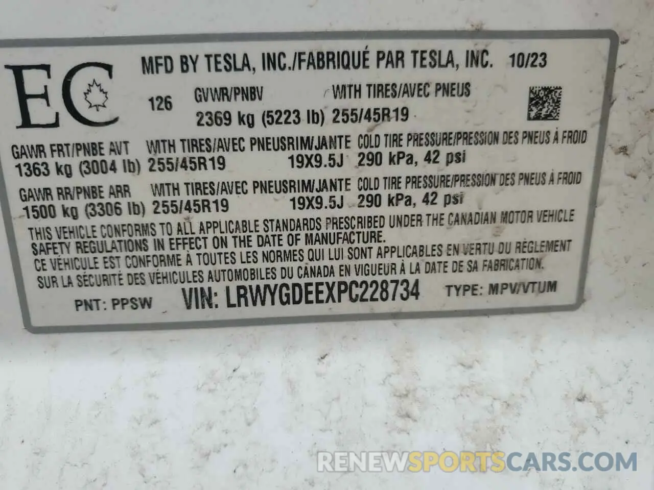 13 Photograph of a damaged car LRWYGDEEXPC228734 TESLA MODEL Y 2023