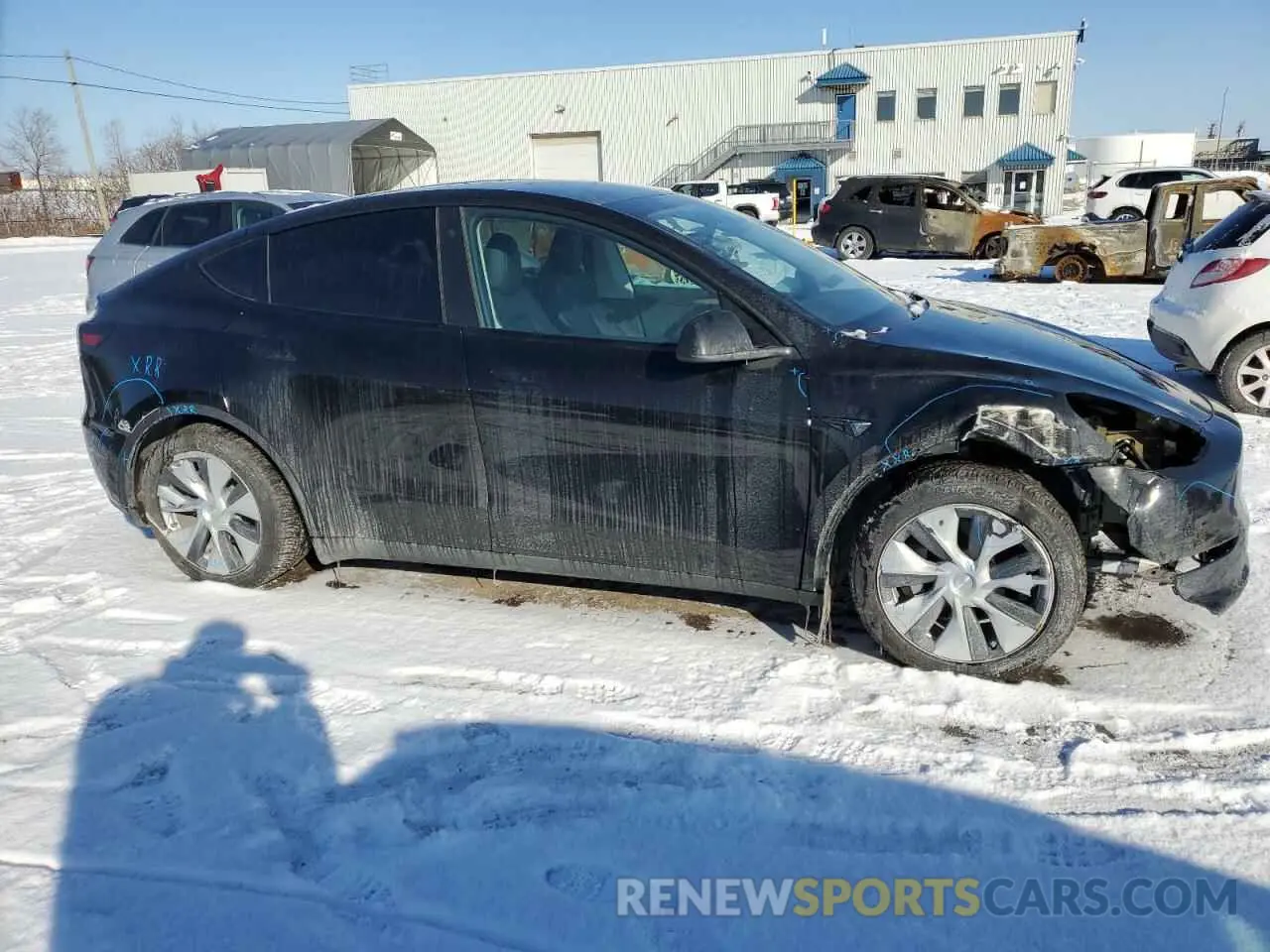 4 Photograph of a damaged car LRWYGDFD3PC966946 TESLA MODEL Y 2023