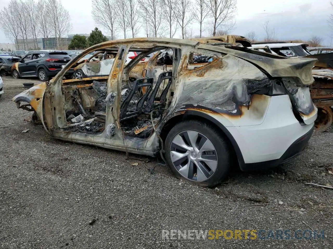 2 Photograph of a damaged car LRWYGDFDXPC902306 TESLA MODEL Y 2023